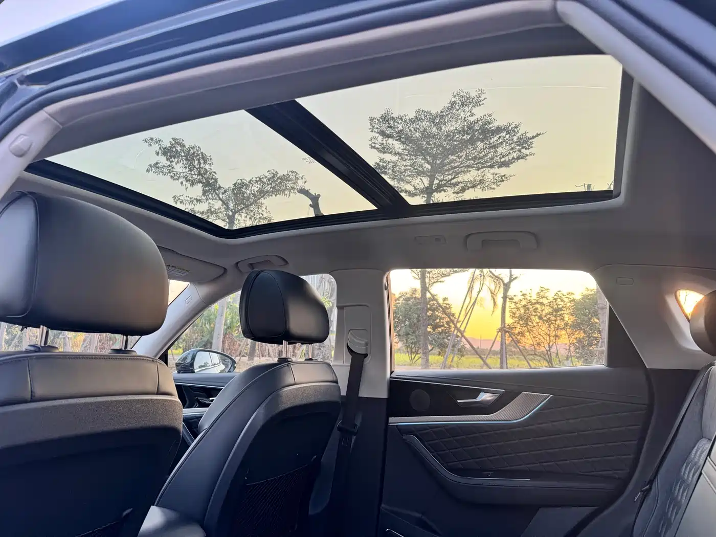Hongqi HS5 2019 2.0T Smart Connect Enjoy Edition фото 11