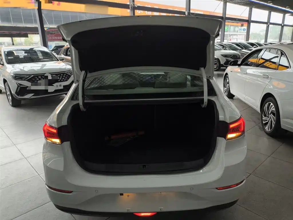 Buick Excelle 2019 15T Manual Elite Type China VI фото 19