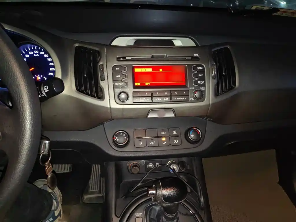 Kia Sportage 2015 2.0L Automatic 2WD GL фото 6