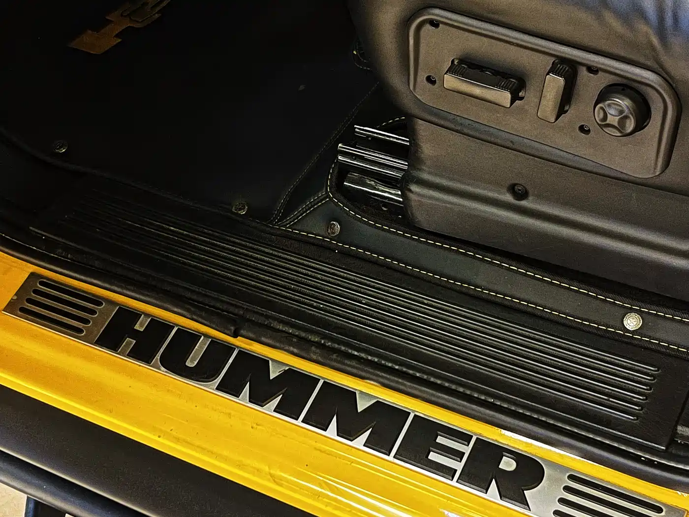 Hummer H2 2004 6.0 AT фото 32