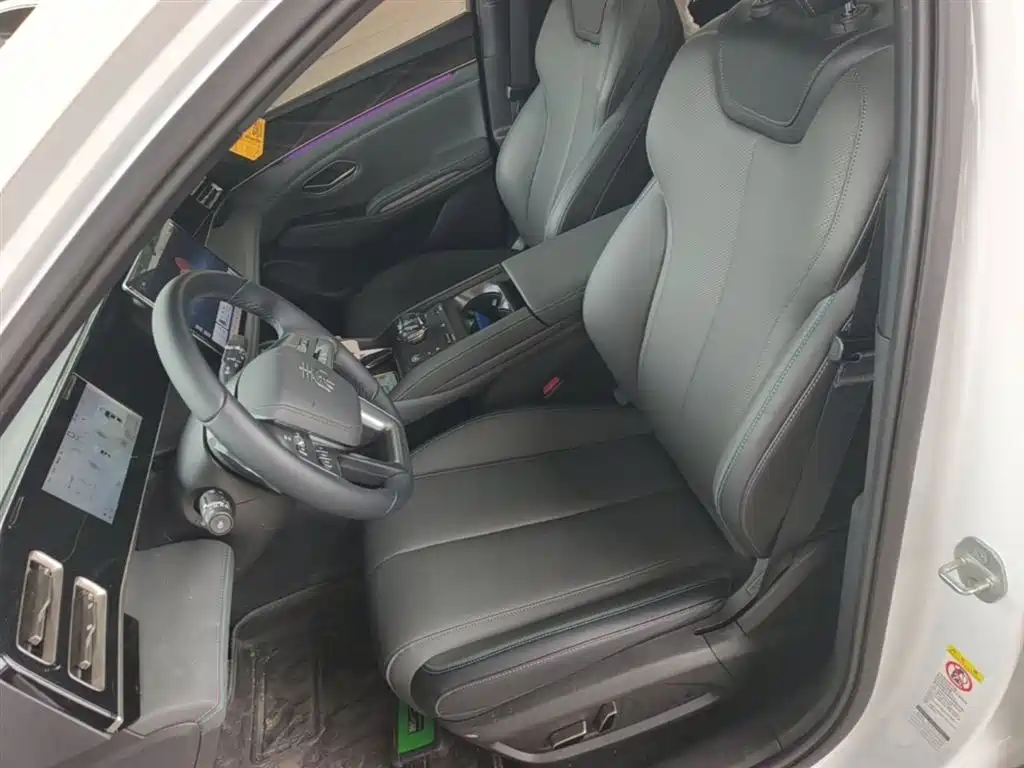 BYD Qin L 2025 DM-i Smart Drive 80KM Premium фото 15