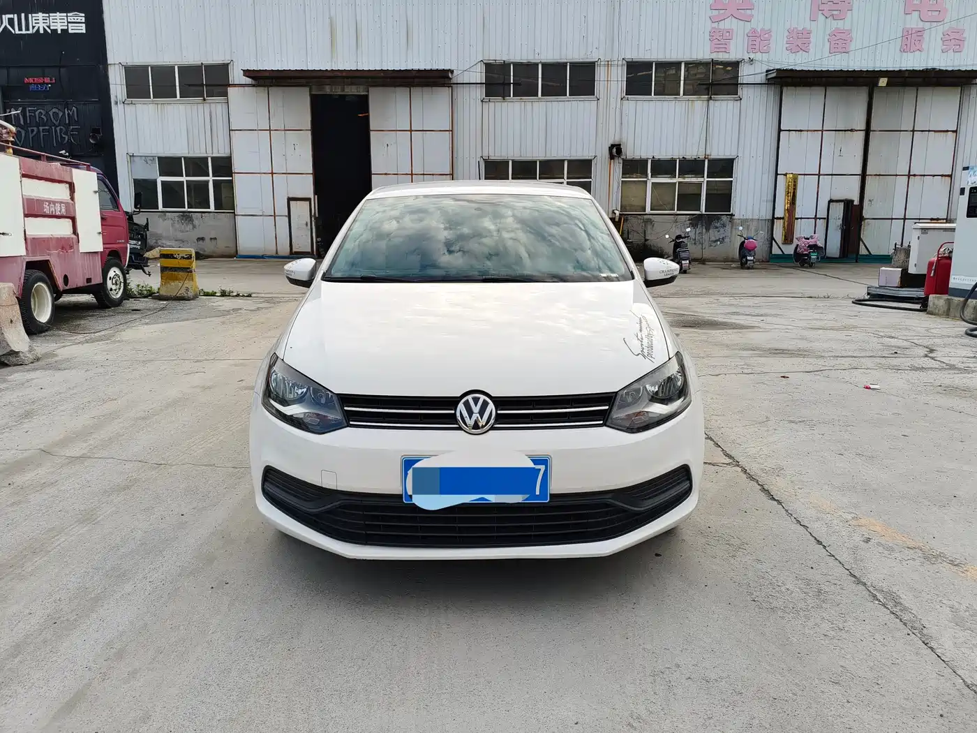 Volkswagen Polo 2016 1.4L Manual Trend фото 2