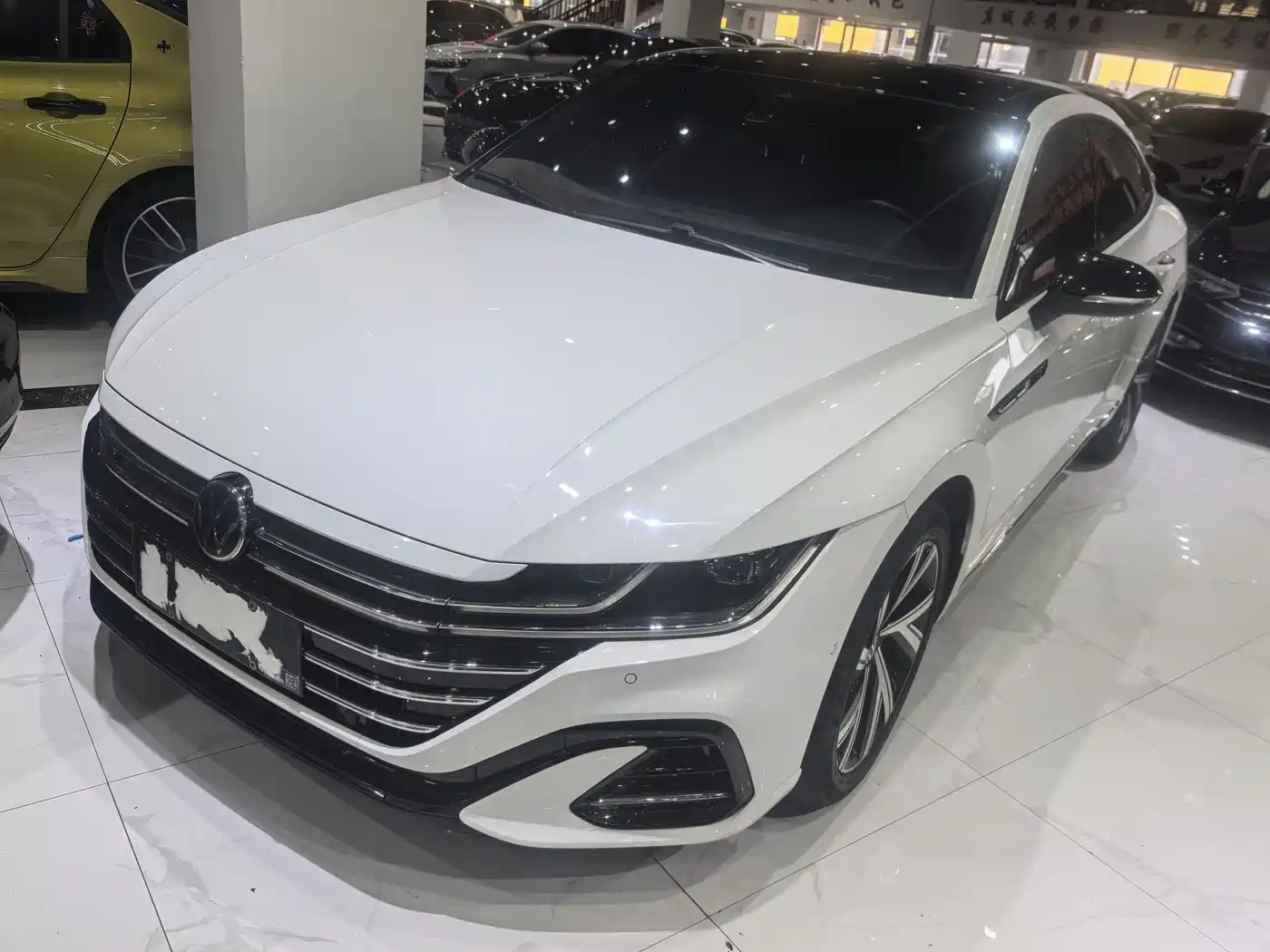 Volkswagen FAW-Volkswagen CC 2019 330TSI Charming Appearance (China V)