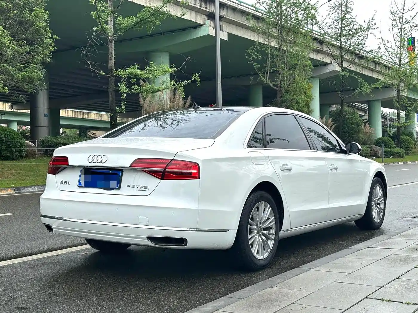 Audi A8 2014 A8L 45 TFSI quattro Comfort фото 6