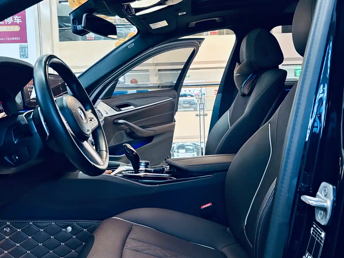 BMW 5 Series 2023 Facelift 530Li Leading M Sport Package фото 6