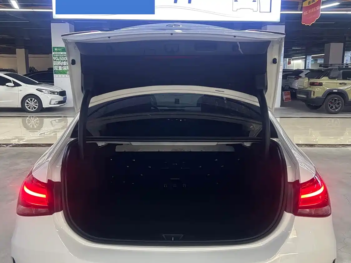 Mercedes-Benz A-Class 2022 A 180 L Sport Sedan фото 8