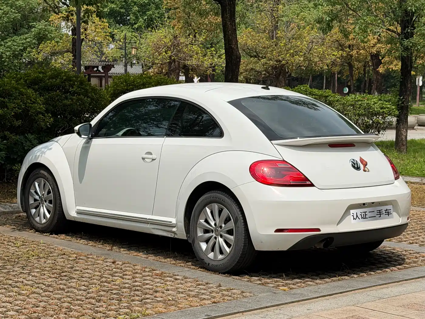 Volkswagen Beetle 2015 180TSI фото 15