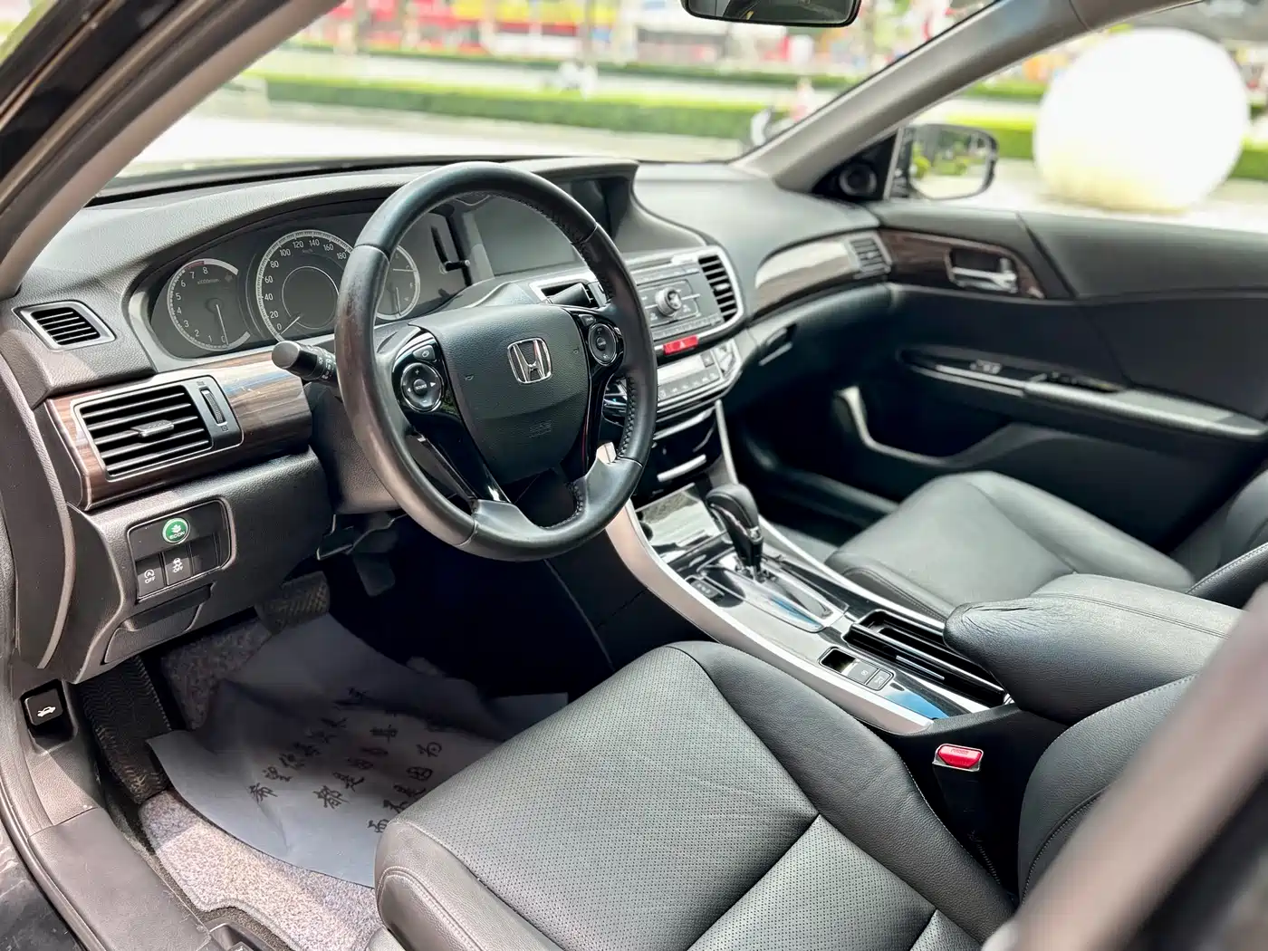 Honda Accord 2016 2.4L Comfort Edition фото 8