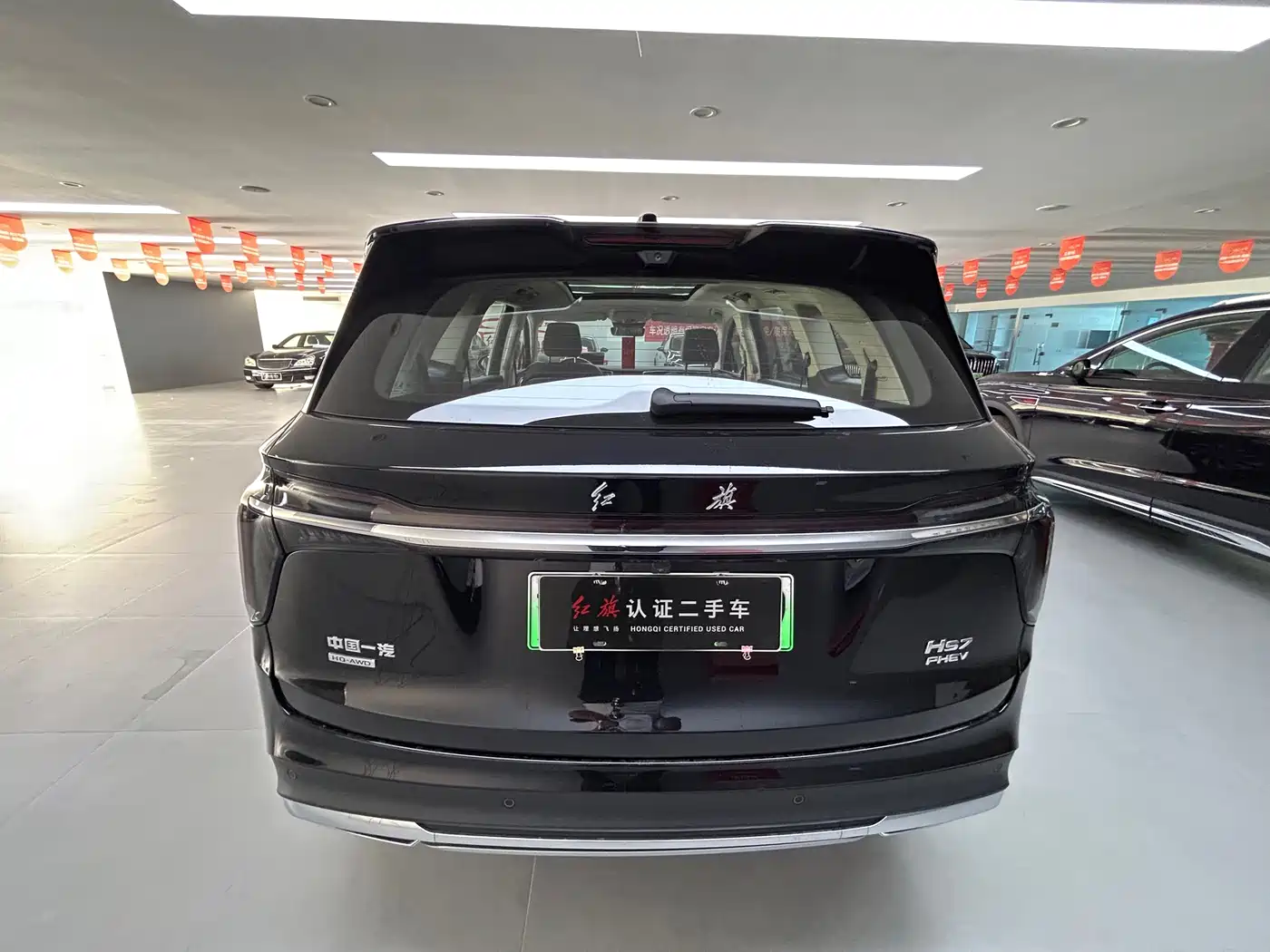 Hongqi HS7 PHEV 2024 2.0T PHEV 4WD Flagship Edition 6-seater фото 8
