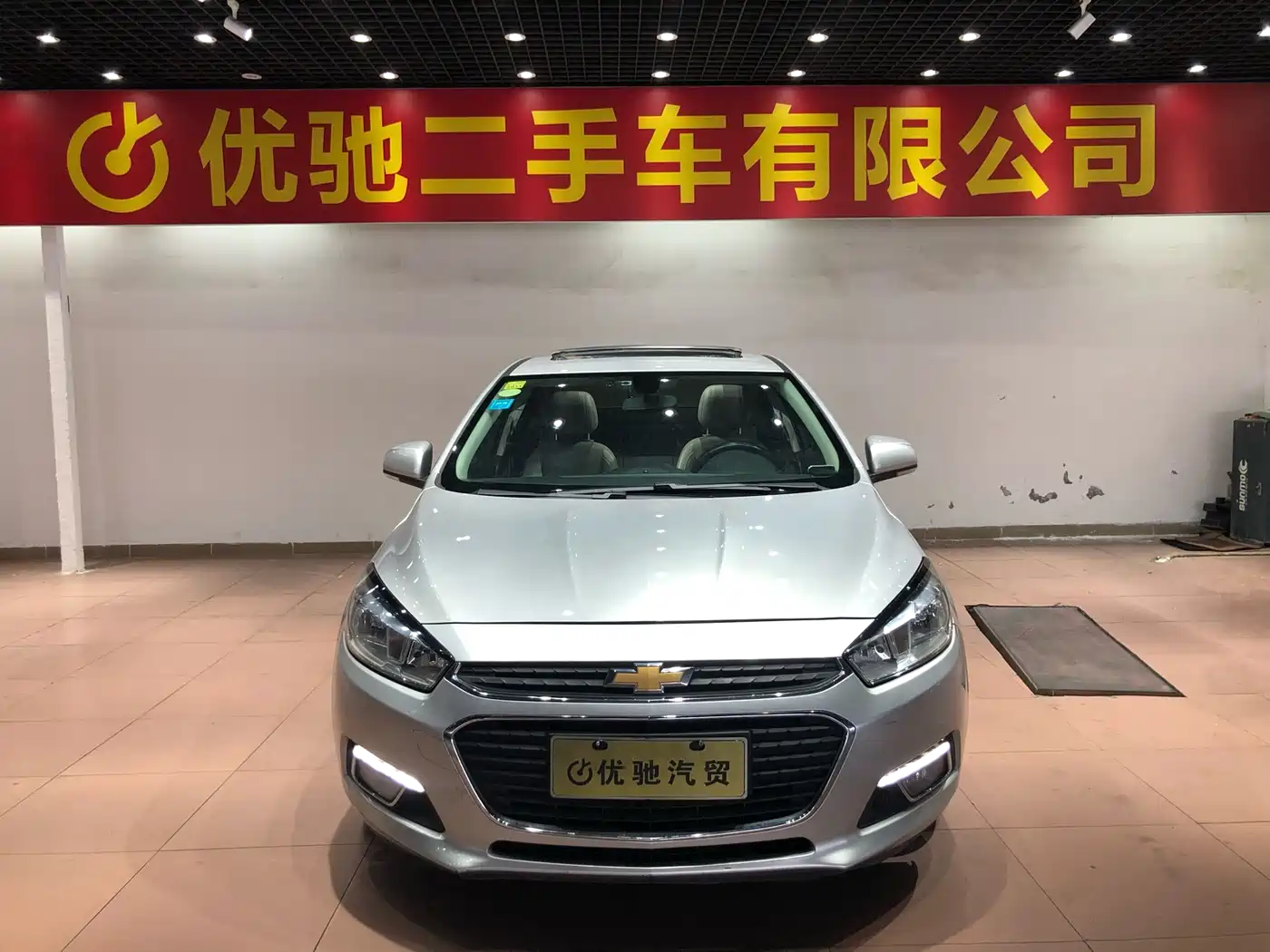 Chevrolet Cruze 2015 1.5L Automatic Luxury Edition фото 2