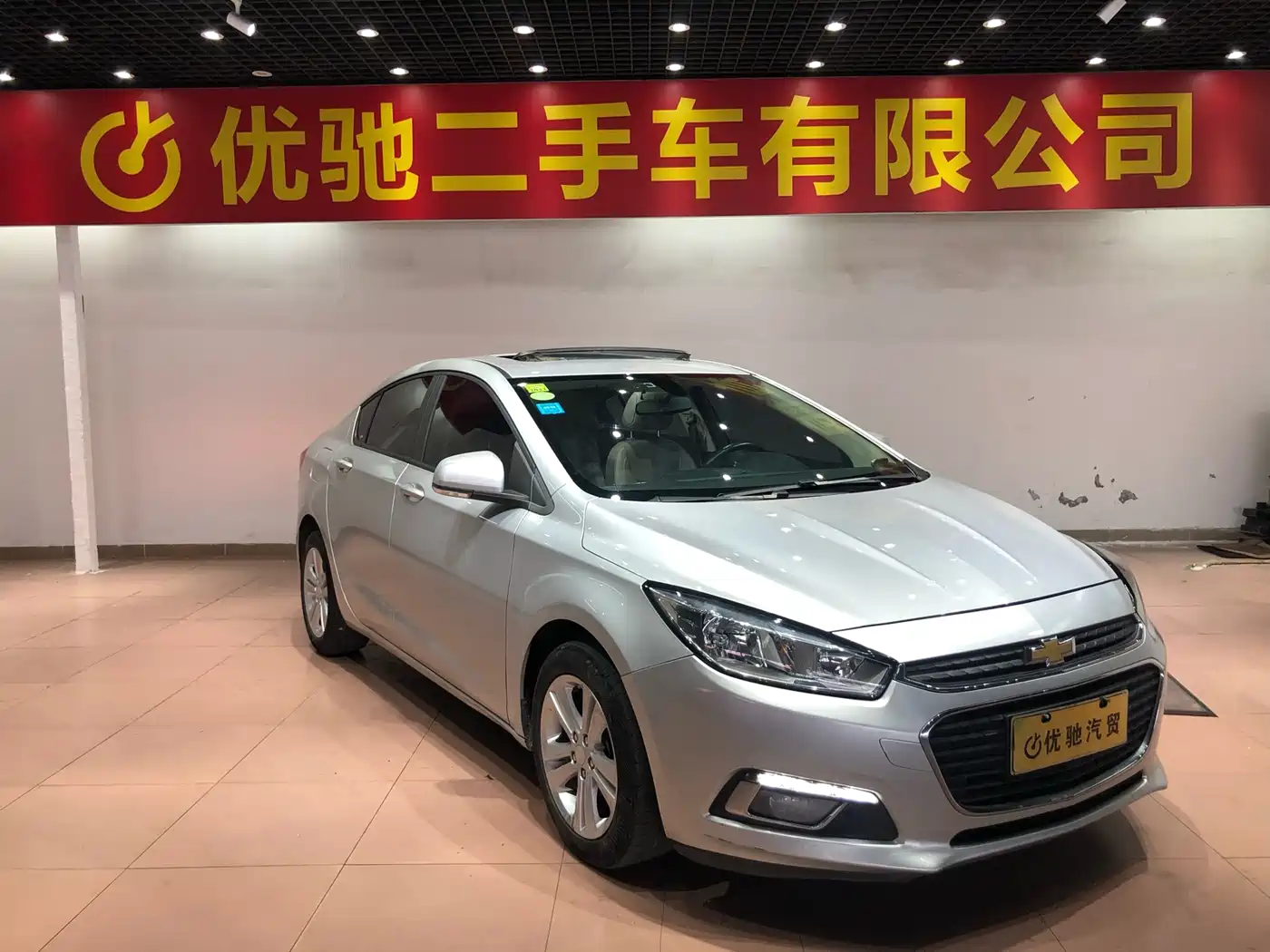 Chevrolet Cruze 2015 1.5L Automatic Luxury Edition фото 3
