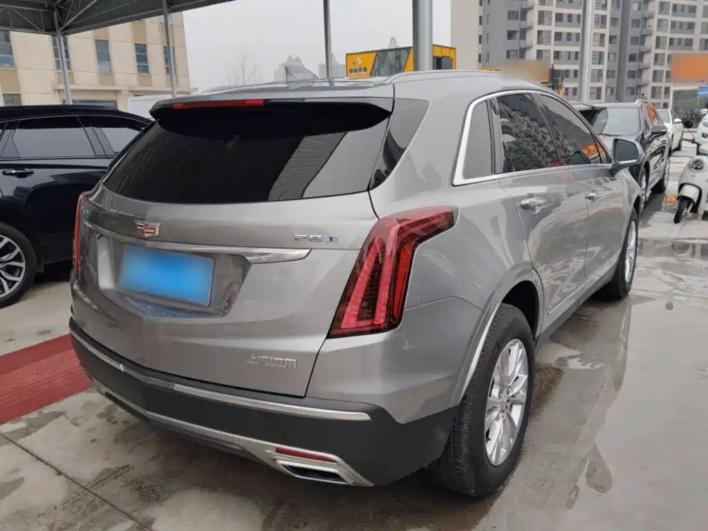 CADILLAC XT5