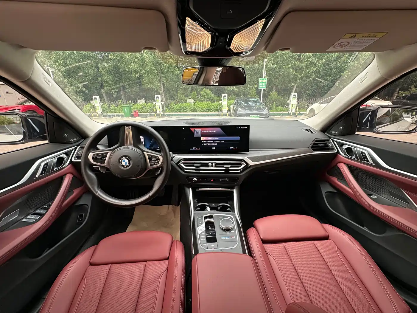 BMW 4 Series 2023 425i Gran Coupe M Sport Shadowline Package фото 11