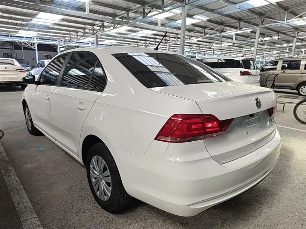 Volkswagen Santana 2016 1.6L Automatic Trend Edition фото 5