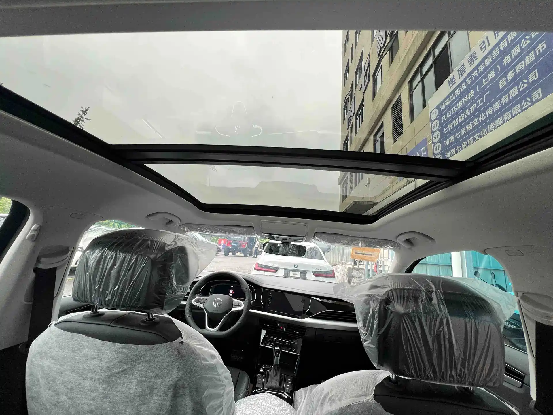 صورة 13 - Volkswagen Passat