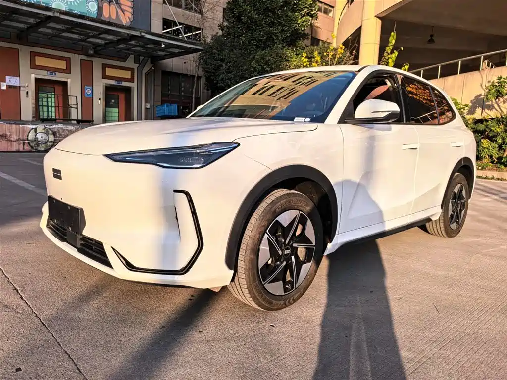 GEELY GALAXY GALAXY E5