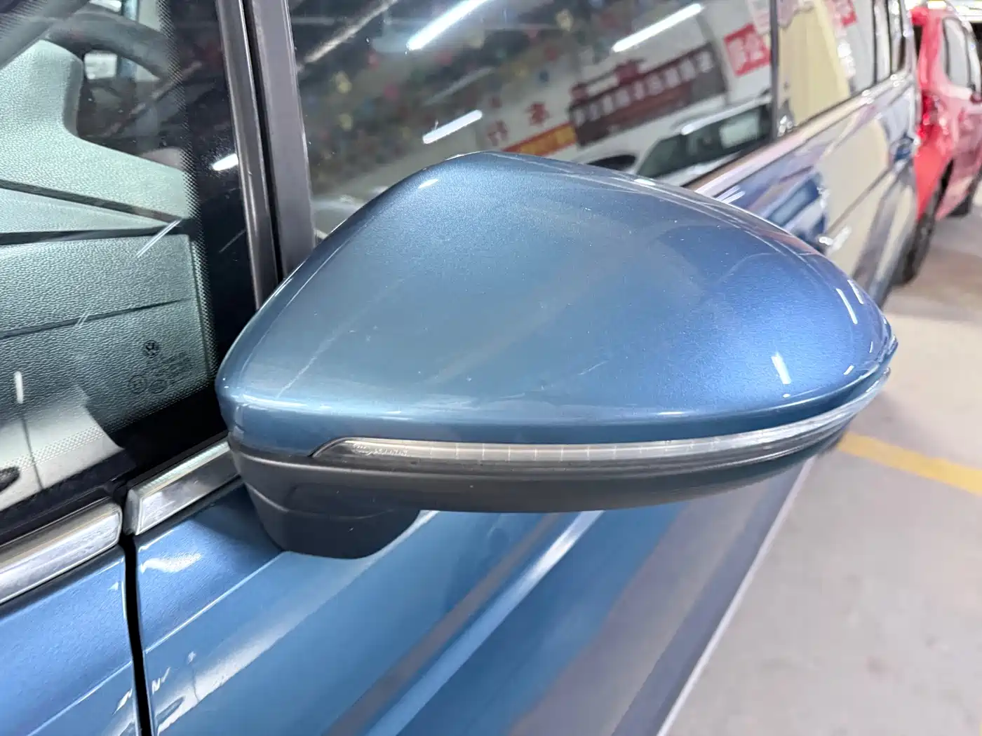 Volkswagen Touran 2018 Touran L 280TSI DSG Frontier Edition 7-Seater China V фото 6