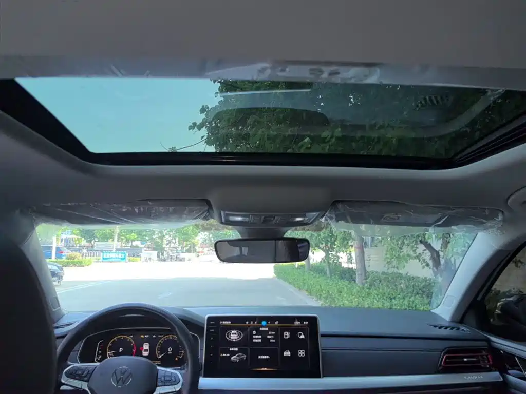 Volkswagen Lavida 2024 Model 300TSI DSG Starlight Leading Edition фото 18