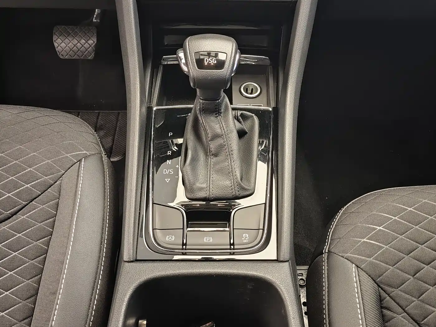 Škoda Kodiaq 2018 TSI330 5-seat FWD Comfort фото 14