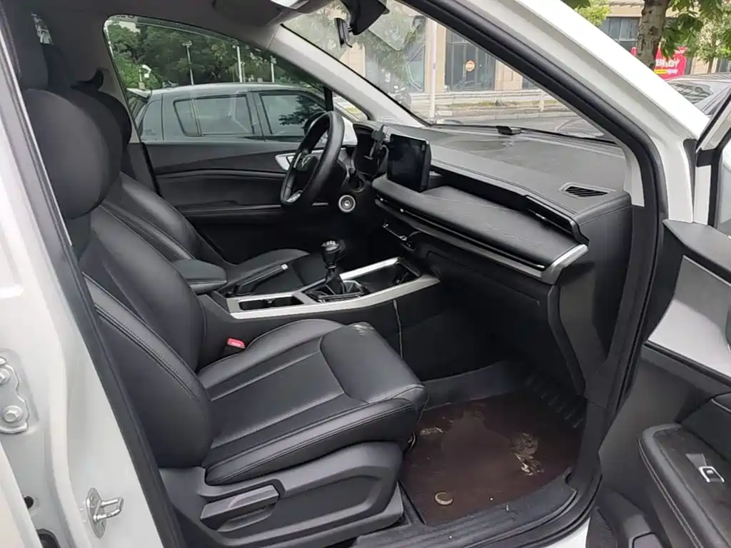 Wuling Motors Wuling Jiachen 2023 2022 1.5T Manual Comfort Vitality