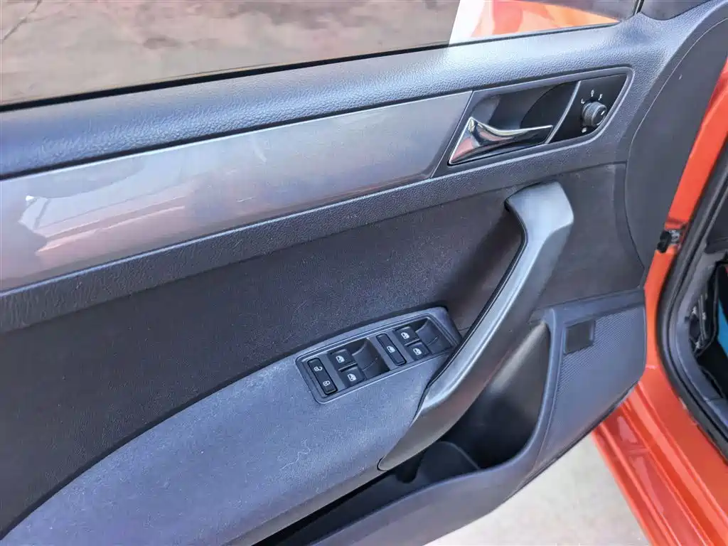 Volkswagen Santana 2017 Gran Santana 1.6L Auto Trendline фото 15
