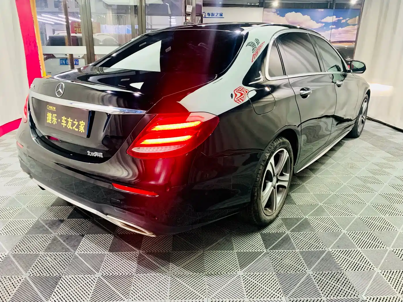 Mercedes-Benz E-Class 2016 E 200 L Sport Type фото 6