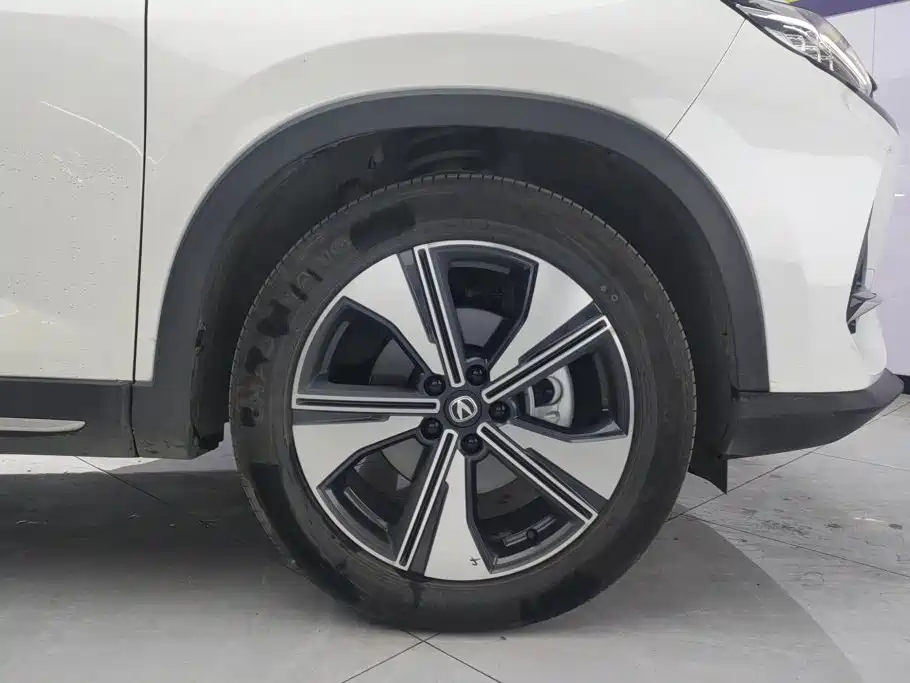 Changan X7 PLUS 2024 2024 1.5T Auto Prestige 7-Seater