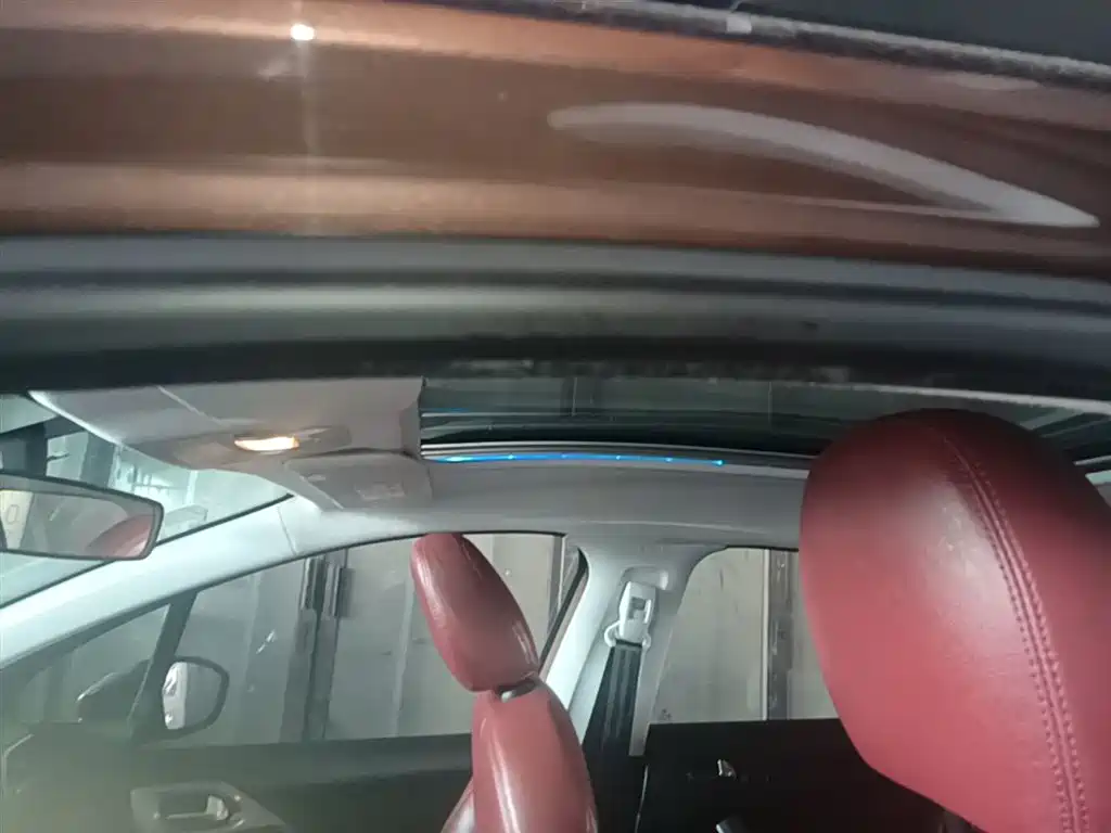 Peugeot 2008 2014 1.6L Automatic Fashion Edition фото 18