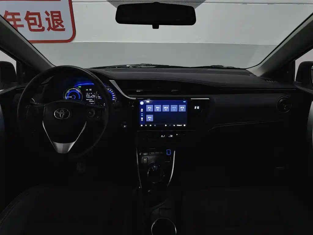 Toyota Corolla 2018 Hybrid 1.8L E-CVT Smart Edition фото 5