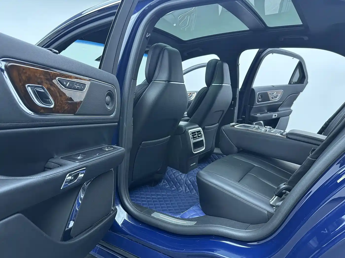 Lincoln Continental 2018 2017 2.0T 2WD Prestige