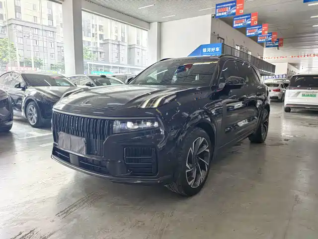 Lynk & Co 09 EM-P 2022