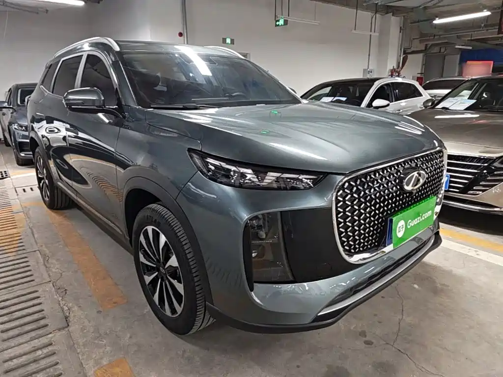 2025 Chery Tiggo 8 PLUS