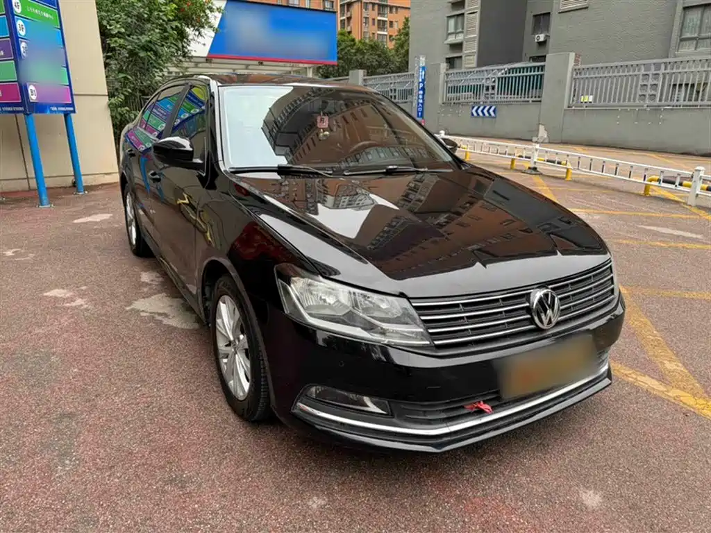 Volkswagen Lavida 2017 230TSI DSG Comfort Edition фото 9