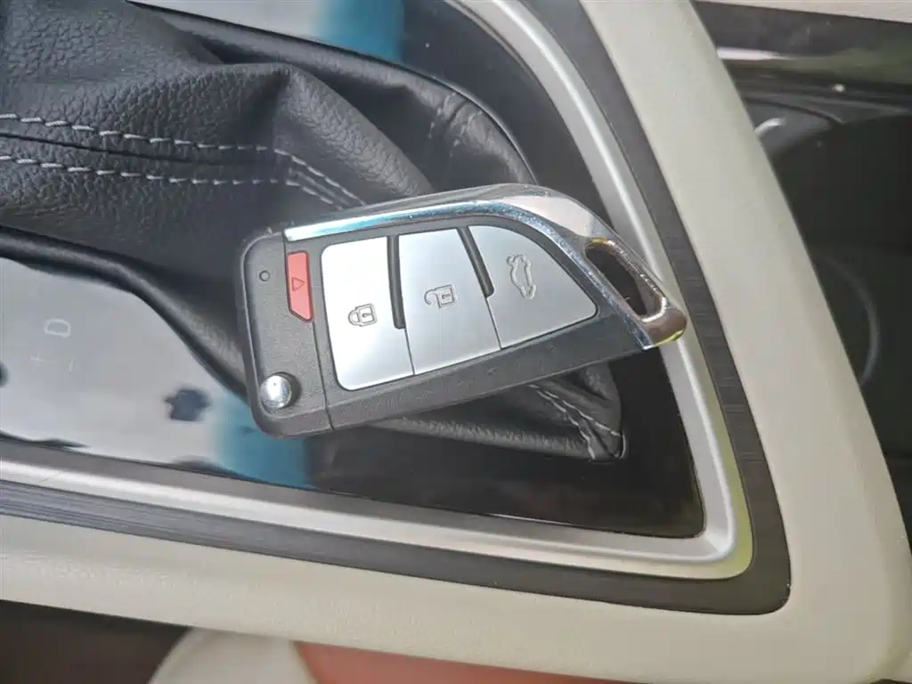 Buick GL6 2019 18T 6-seat Elite China VI фото 9