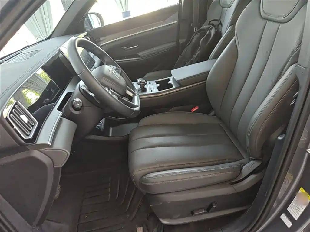 BYD Song Pro New Energy 2025 2nd Generation Smart Drive Edition DM-i 115KM Surpassing Type фото 15