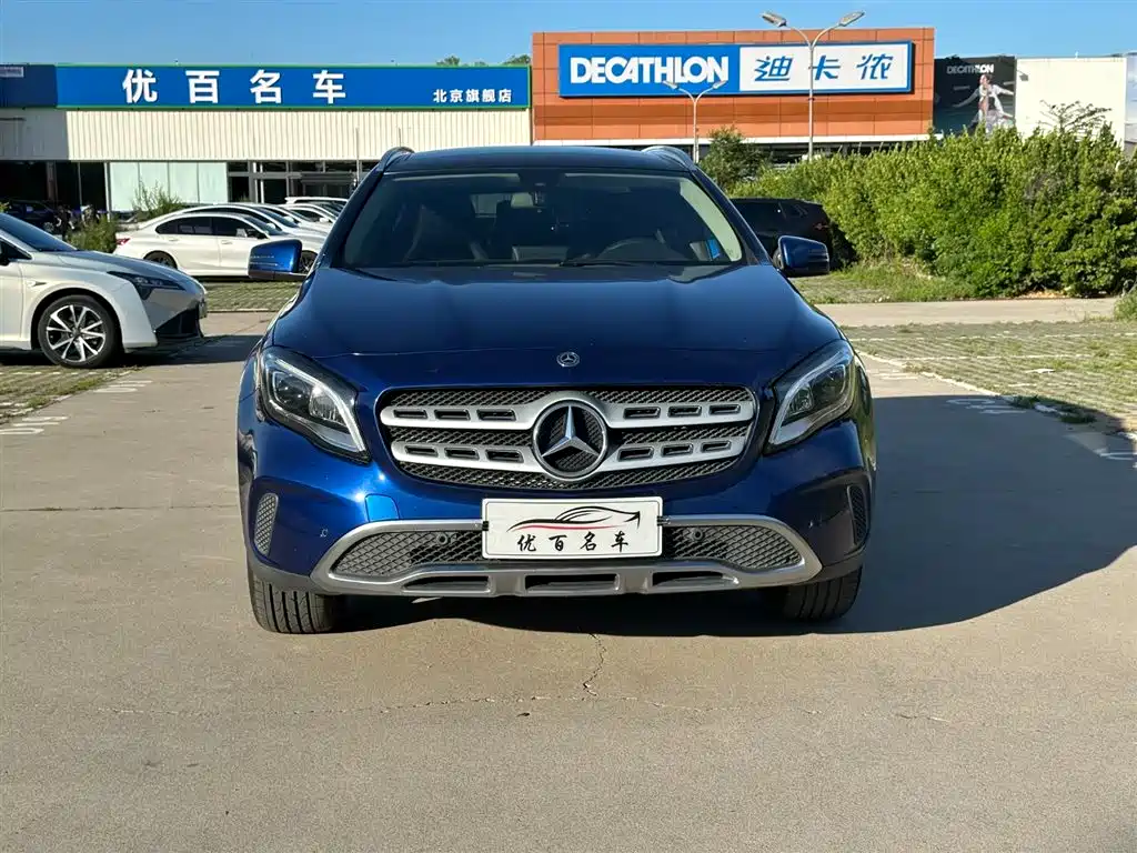 Mercedes-Benz GLA 2017 GLA 200 Fashion фото 2