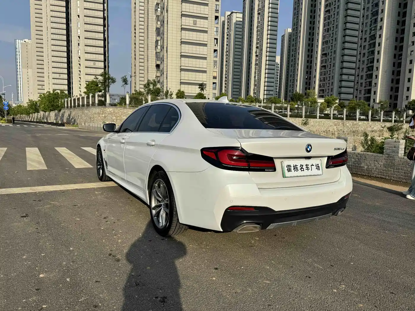 BMW 5 Series New Energy 2021 535Le M Sport Package фото 5