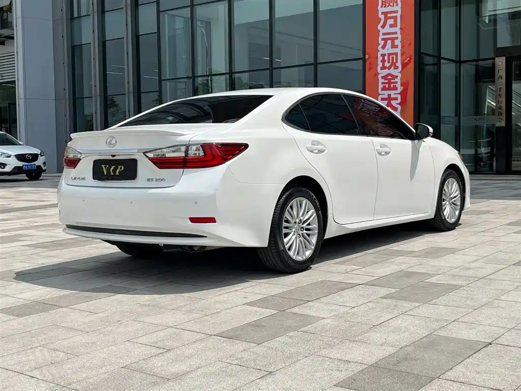 Lexus ES 2015 200 Elite Edition фото 6