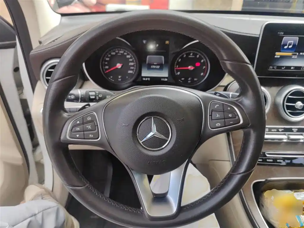Mercedes-Benz GLC 2017 GLC 300 4MATIC Dynamic фото 7