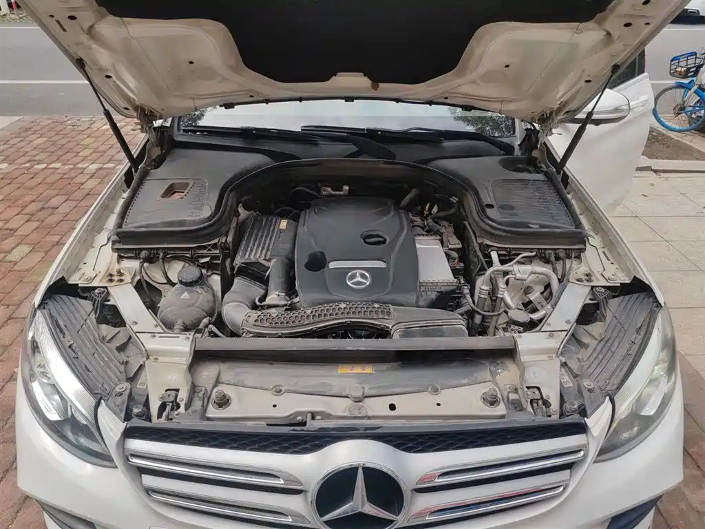 Mercedes-Benz GLC 2017 GLC 300 4MATIC Dynamic фото 16