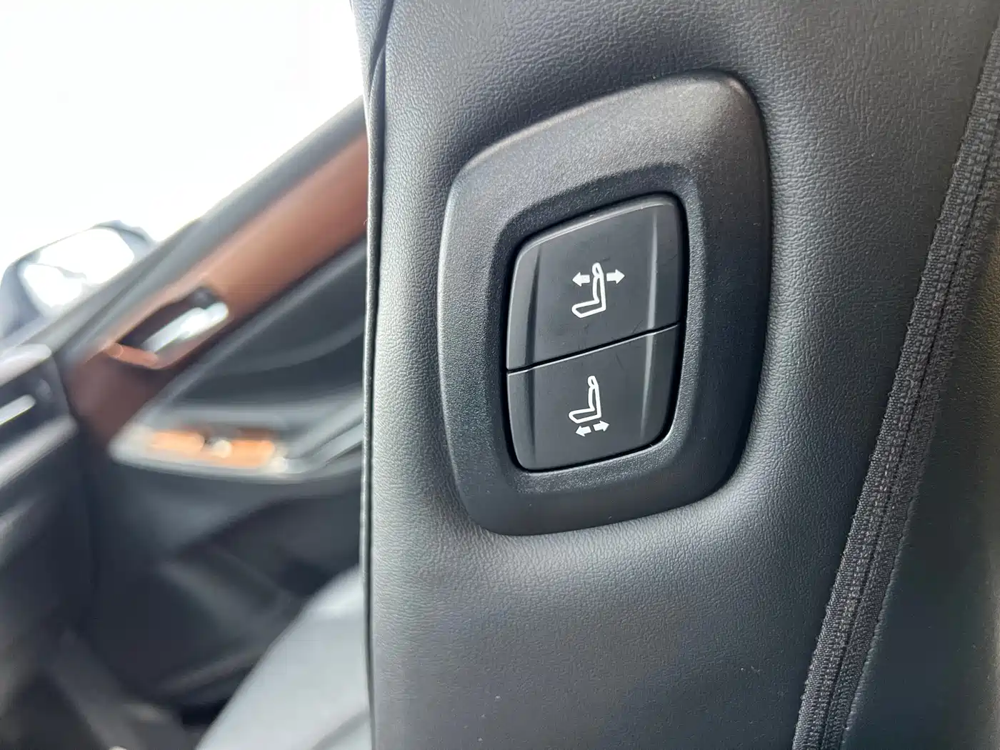Toyota Avalon 2021 2.5L Luxury Edition фото 16