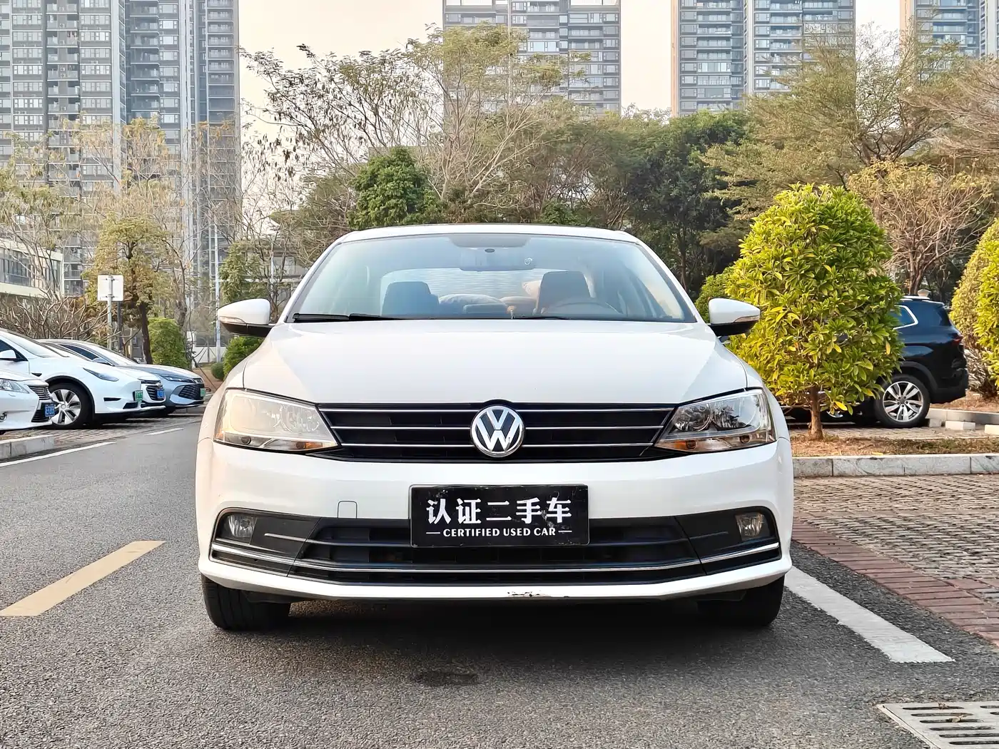 Volkswagen Sagitar 2017 230TSI Automatic Comfort фото 2