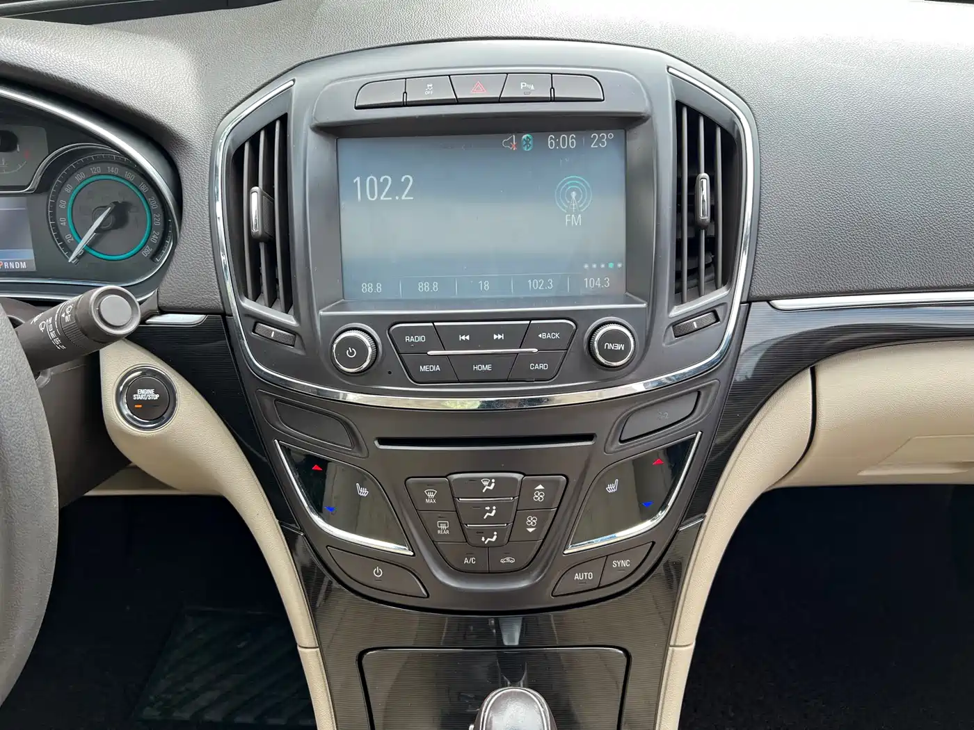 Buick Regal 2015 2.0L Elite Fashion Model фото 15