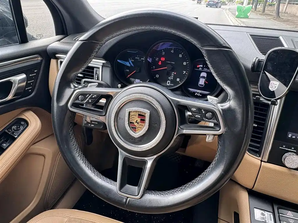 Porsche Macan 2017 Macan 2.0T фото 8