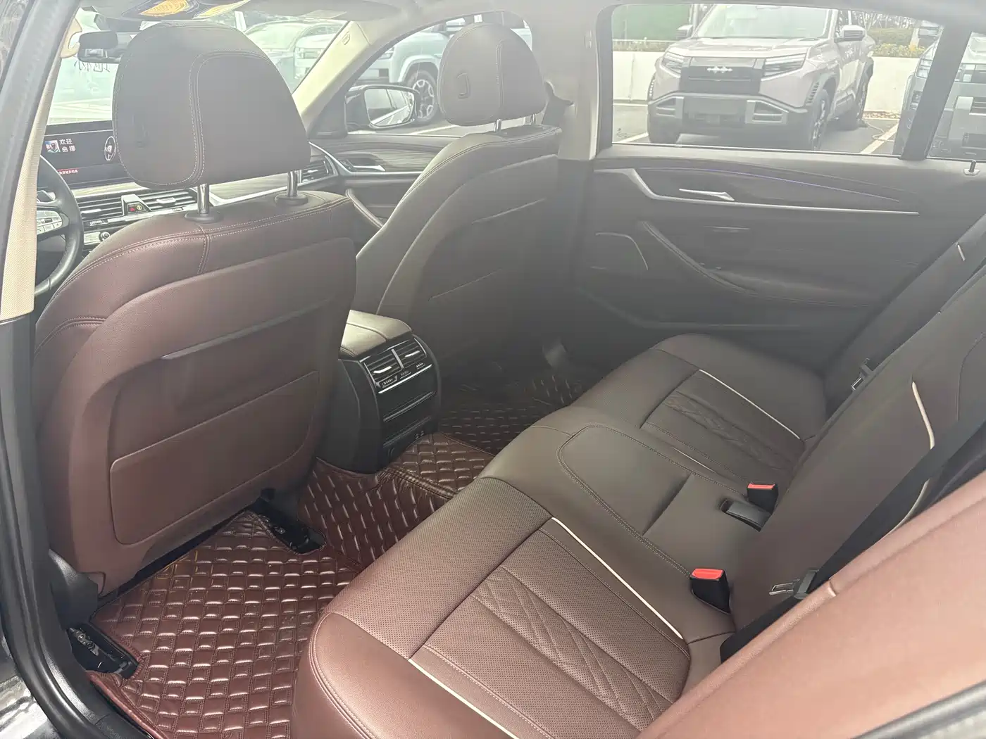 BMW 5 Series 2023 530Li Leading Luxury Package фото 8