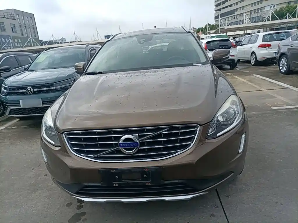 Фото 3 - Volvo XC60