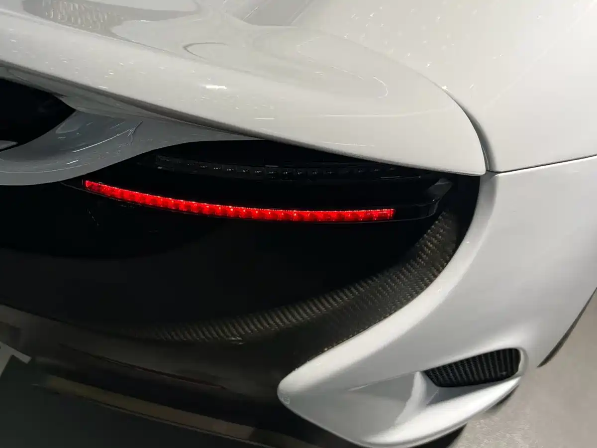 McLaren 12C 2013 3.8T SPIDER фото 9