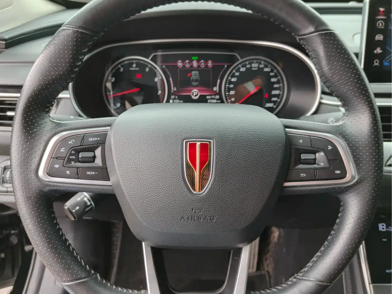 Hongqi H5 2022 Classic Facelift 1.8T Automatic Smart Connect Flag Rhythm Edition фото 14
