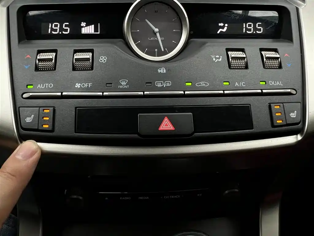 Lexus NX 2020 200 AWD F Sport China VI фото 22