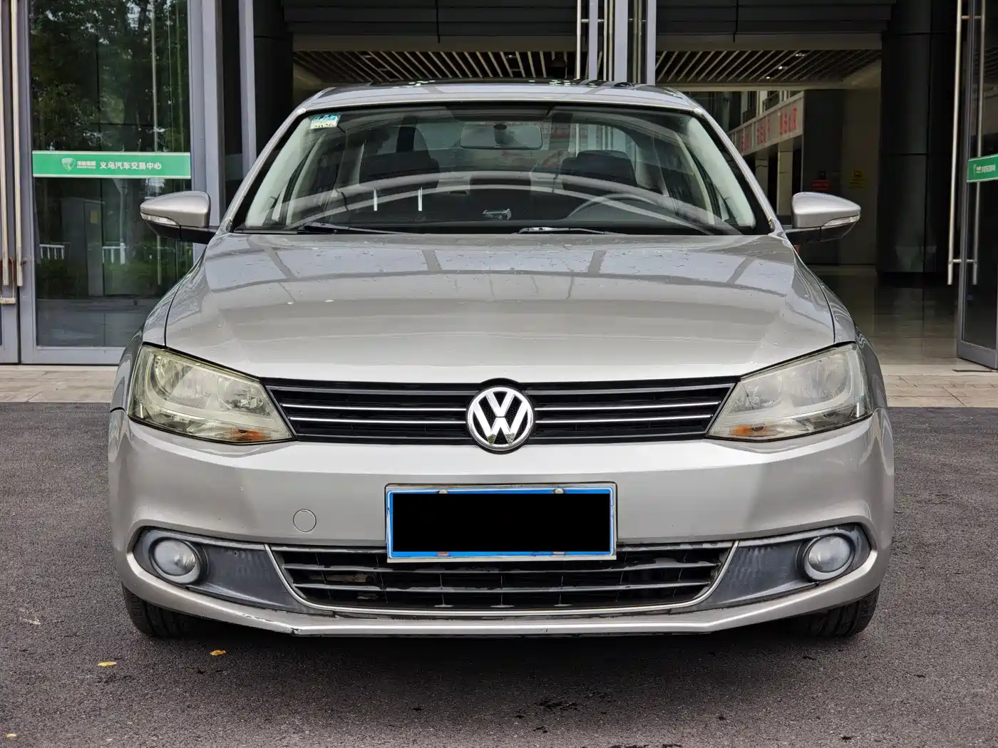 Volkswagen Sagitar 2012 Model 1.6L Manual Comfort фото 2